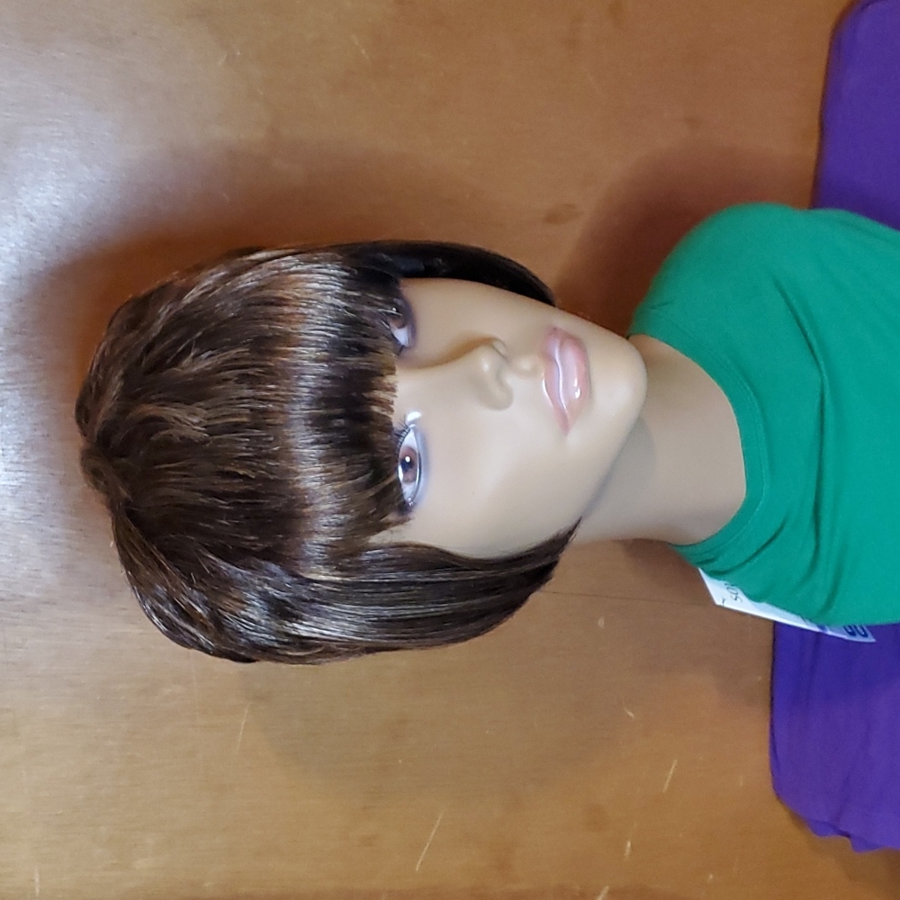 Short Brown / Blonde Wig With Bang